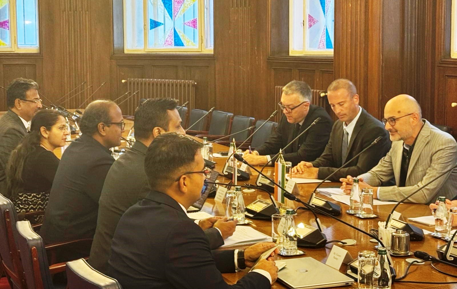 Republic Electoral Commission Chairperson Meets with Indian Federal State of Uttarakhand Election Commission Delegation